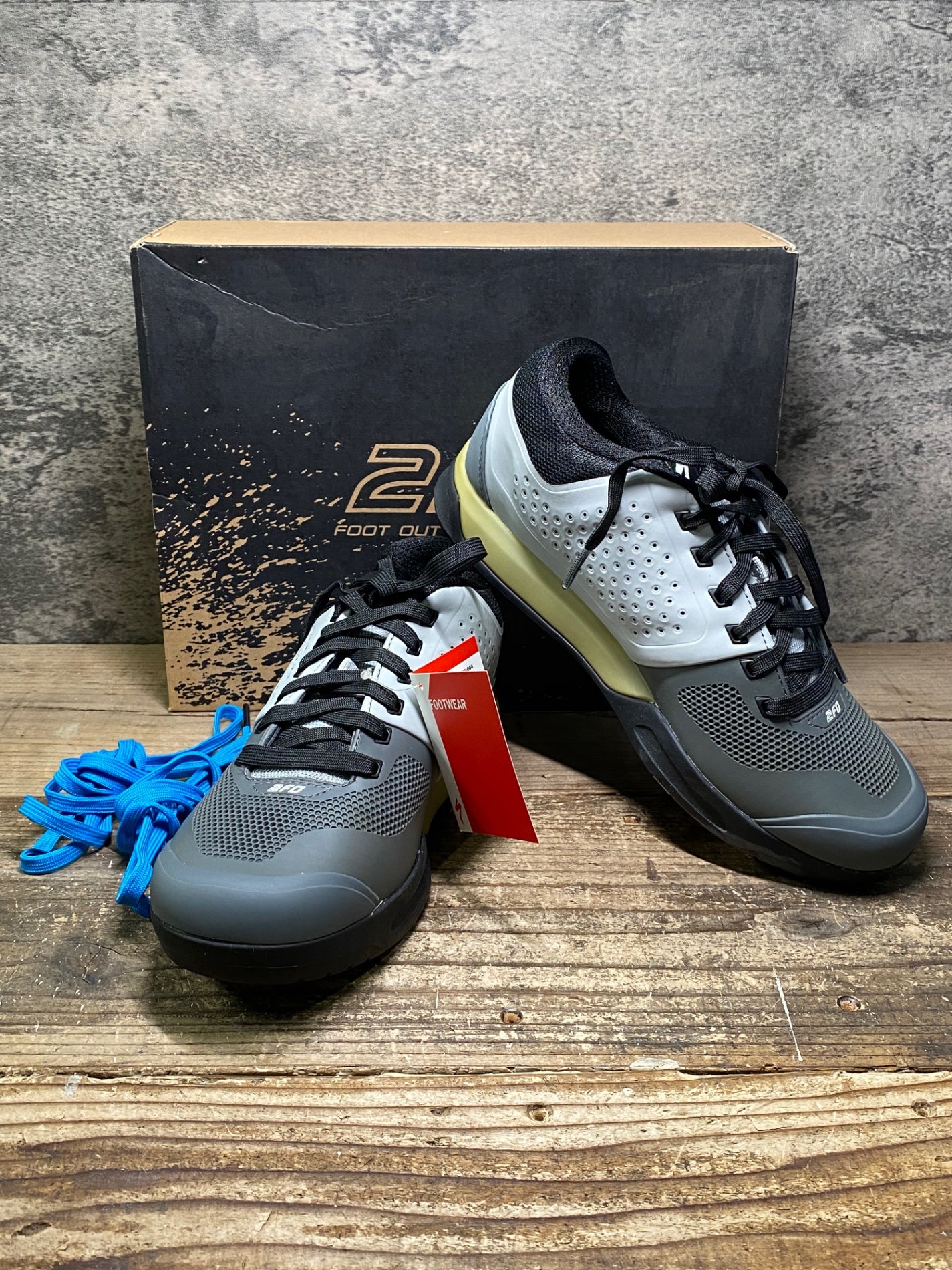 IW403 スペシャライズド SPECIALIZED 2FO Flat フラット シューズ グレー EU42