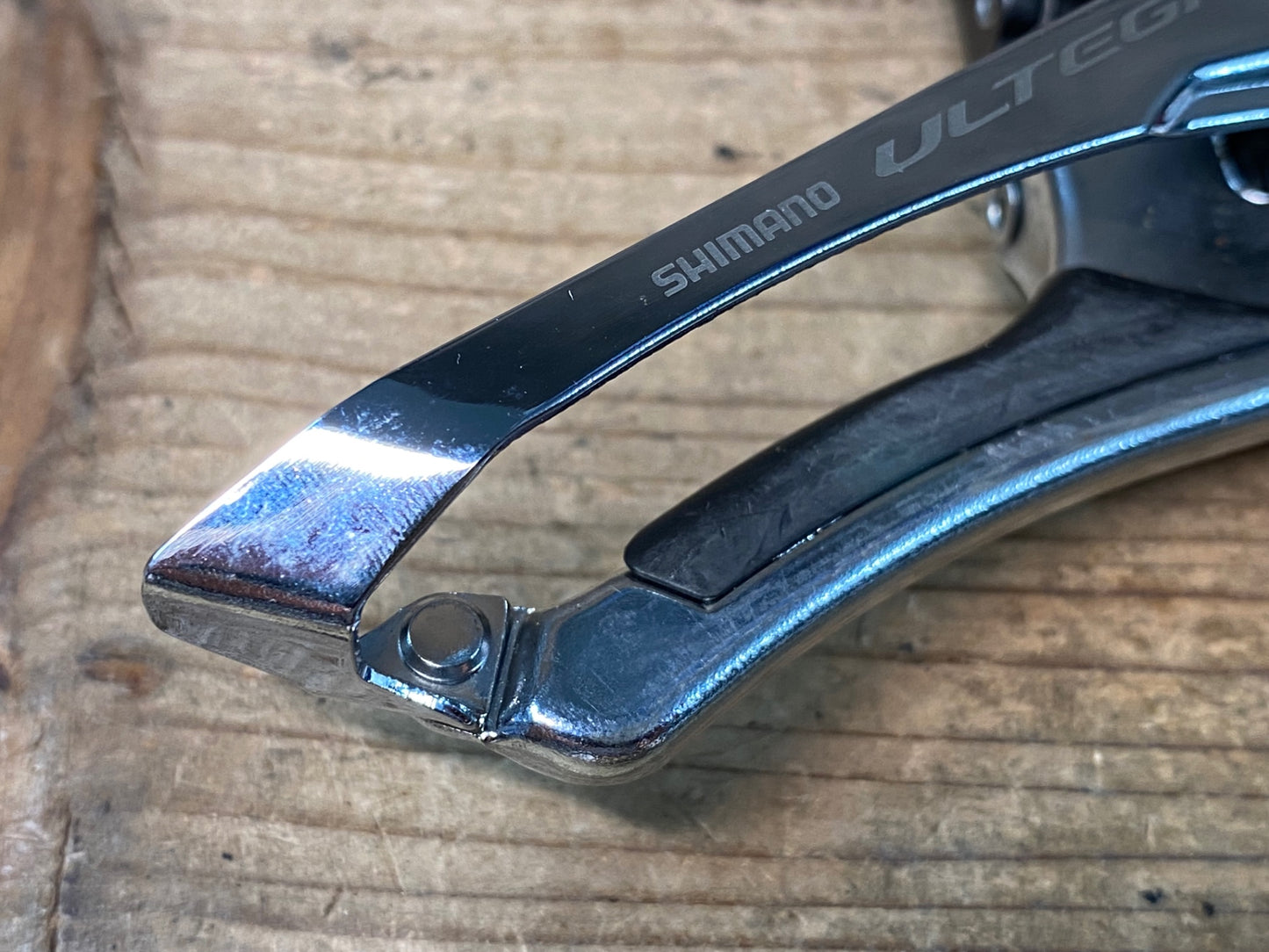 JB557 シマノ SHIMANO アルテグラ ULTEGRA FD-R8000 フロントディレイラー  直付