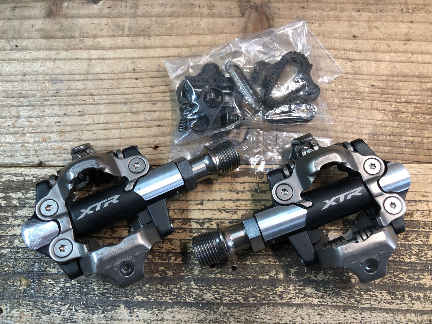 IZ681 シマノ SHIMANO XTR PD-M9100 ビンディングペダル SPD