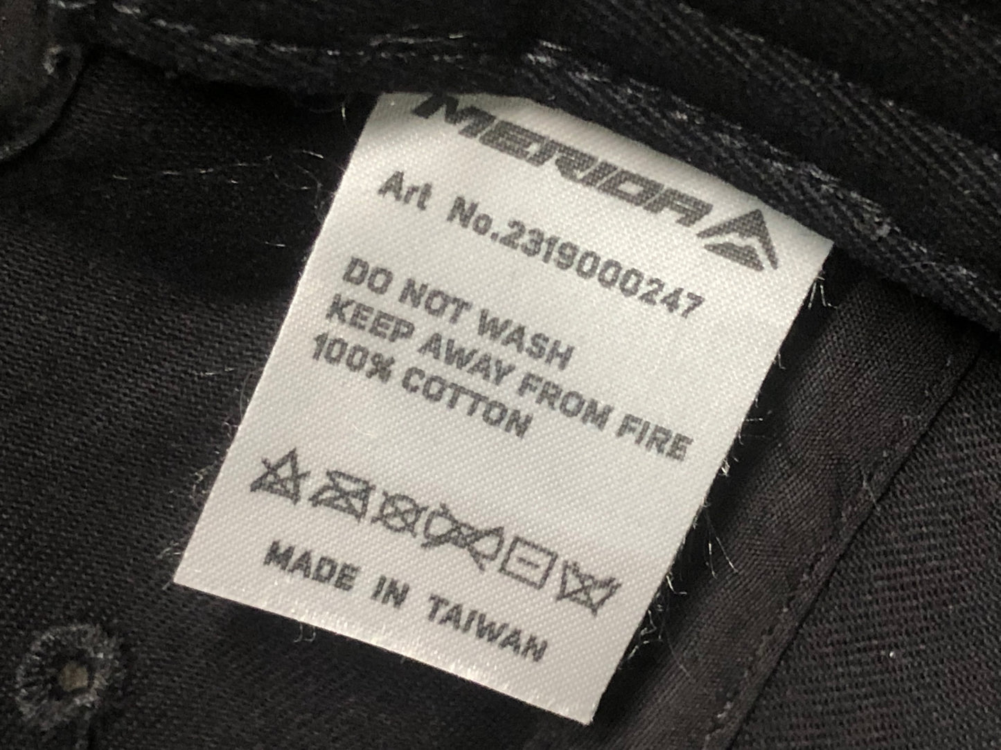 IQ208 メリダ MERIDA キャップ 黒