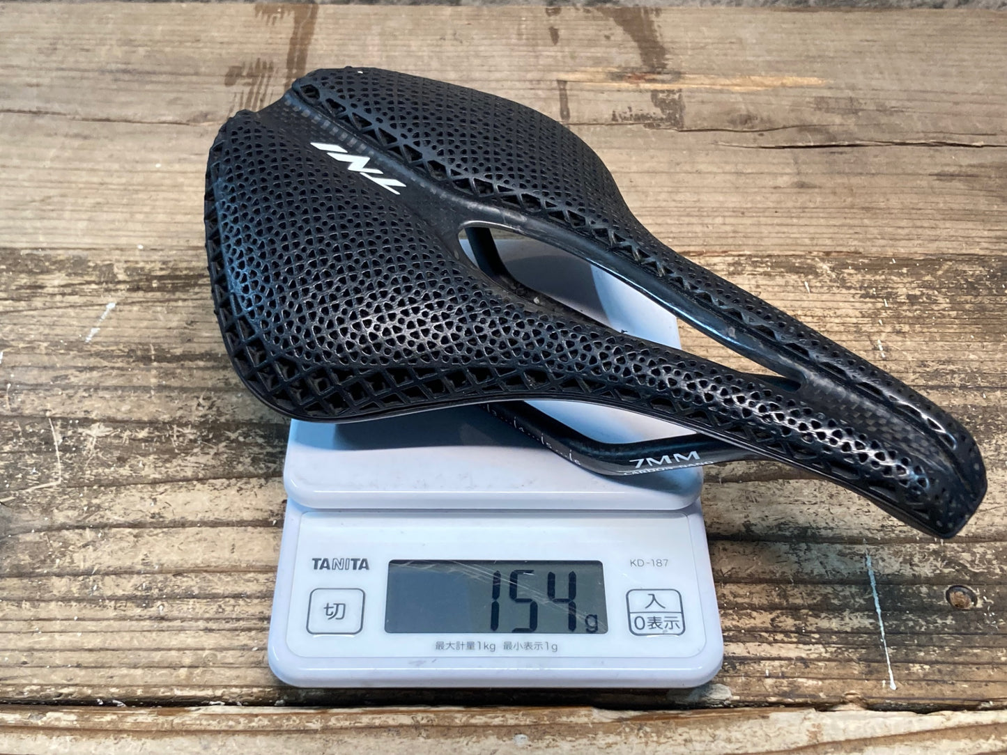 IZ279 TNi 3D printing Ⅱサドル 黒 カーボンレール 150mm ※座面破れあり