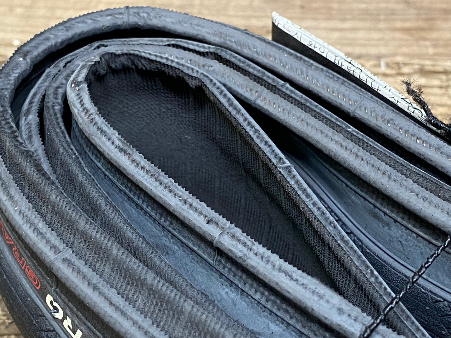 IV706 ヴィットリア vittoria ZAFFIRO PRO GRAPHENE 2.0 タイヤ 700x25c