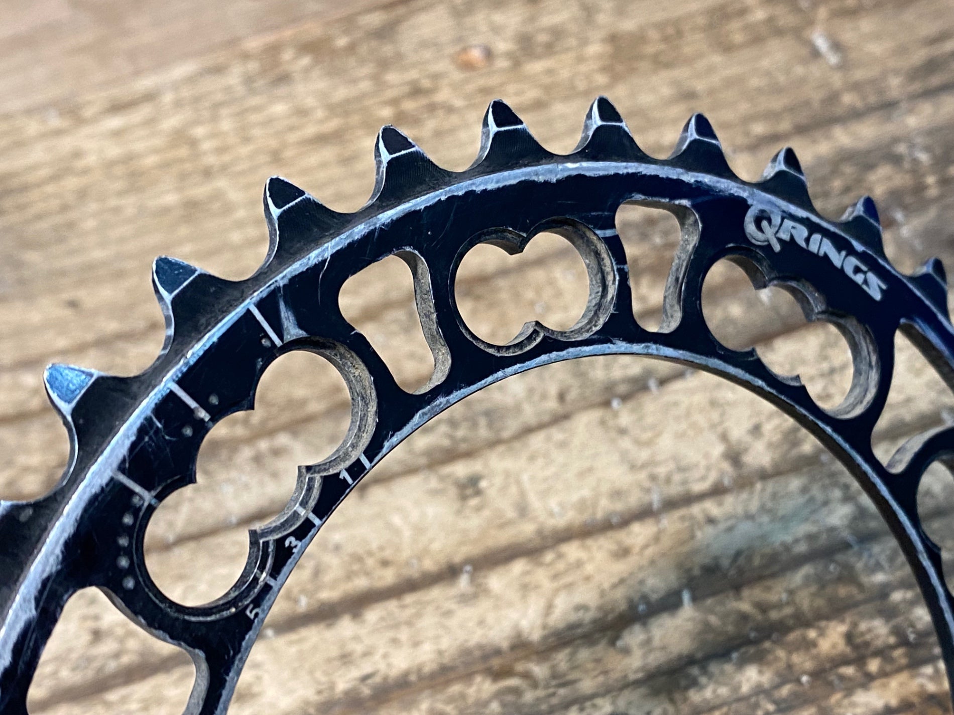 中古品】 ROTOR Q-RINGS 52-36T 楕円 チェーンリング2枚+ボルト