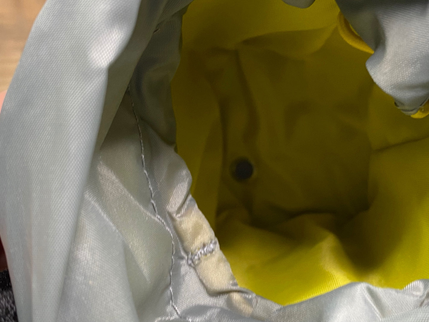 IM697 アピデュラ APIDURA バックカントリー フードポーチ 1.2L+