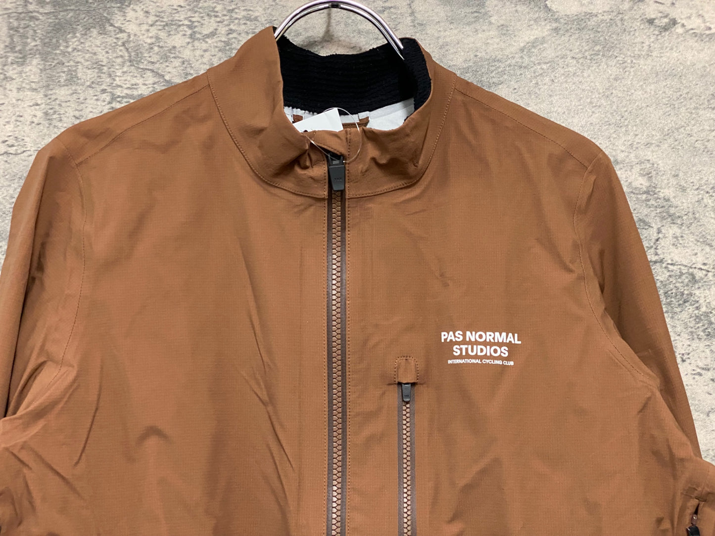 JD973 パスノーマルスタジオ PAS NORMAL STUDIOS 長袖 レインジャケット 茶 M