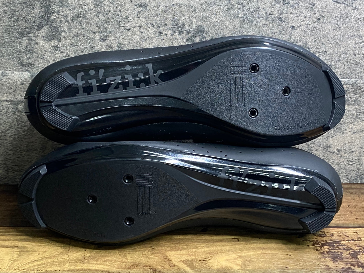 IZ389 フィジーク fizik テンポ TEMPO OVERCURVE R5 EU44サイズ ビンディングシューズ SPD-SL 黒