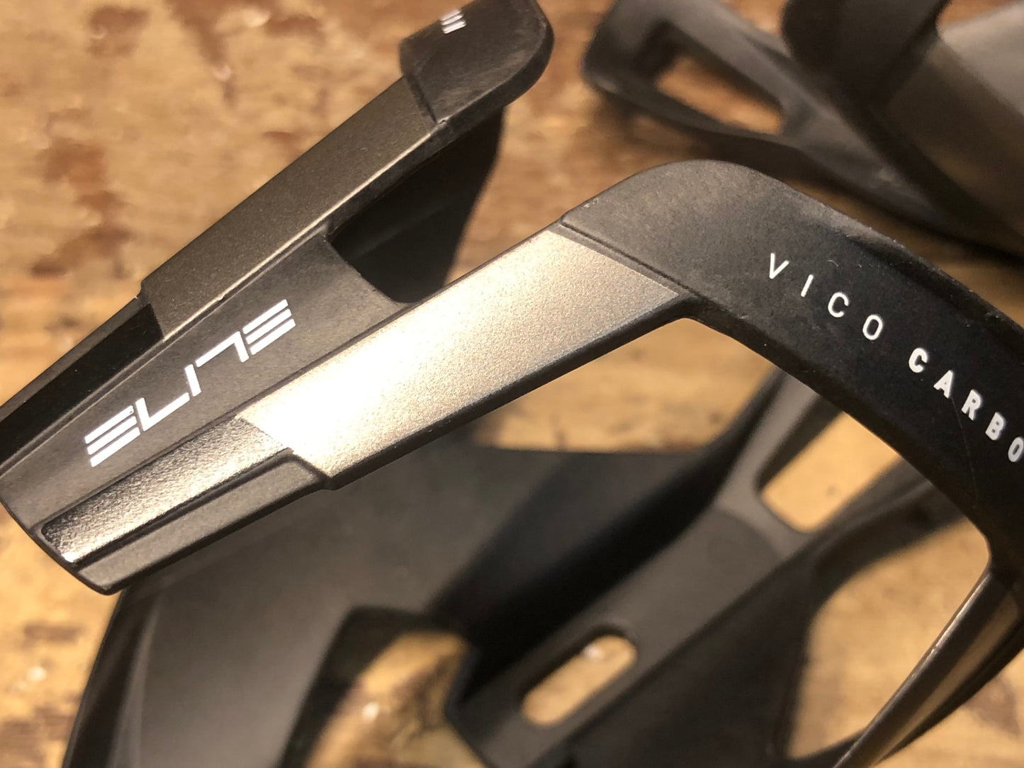 IC736 エリート ELITE ヴィコカーボン VICO CARBON ボトルケージ 2個セット 黒