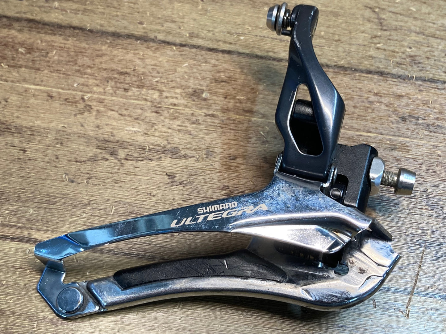 IM831 シマノ SHIMANO アルテグラ ULTEGRA FD-6800 直付 フロントディレイラー 2s ※サポートボルトねじ山なめのためジャンク