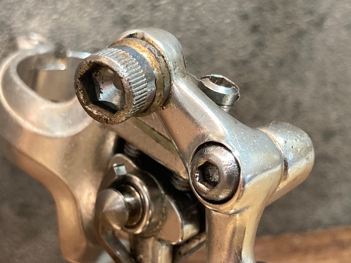 HT577 シマノ SHIMANO デュラエース DURA-ACE EX FD-7200 フロントディレイラー Φ28.6