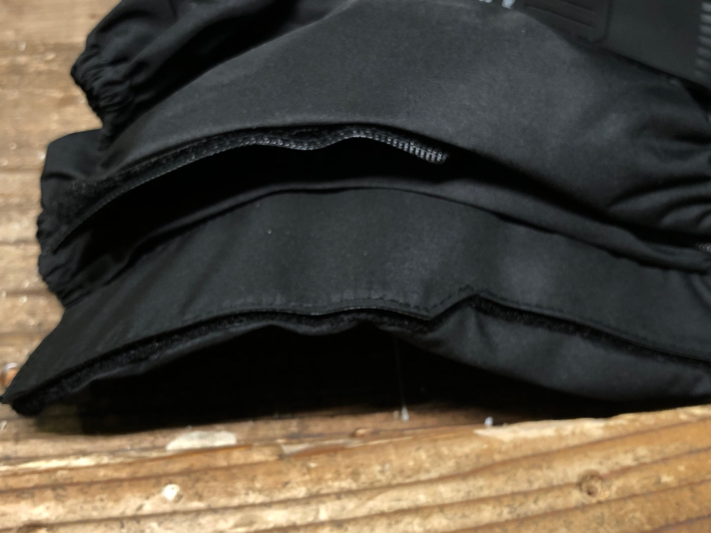 IN099 未使用 パールイズミ PEARL iZUMi レイン シューズカバー L 黒