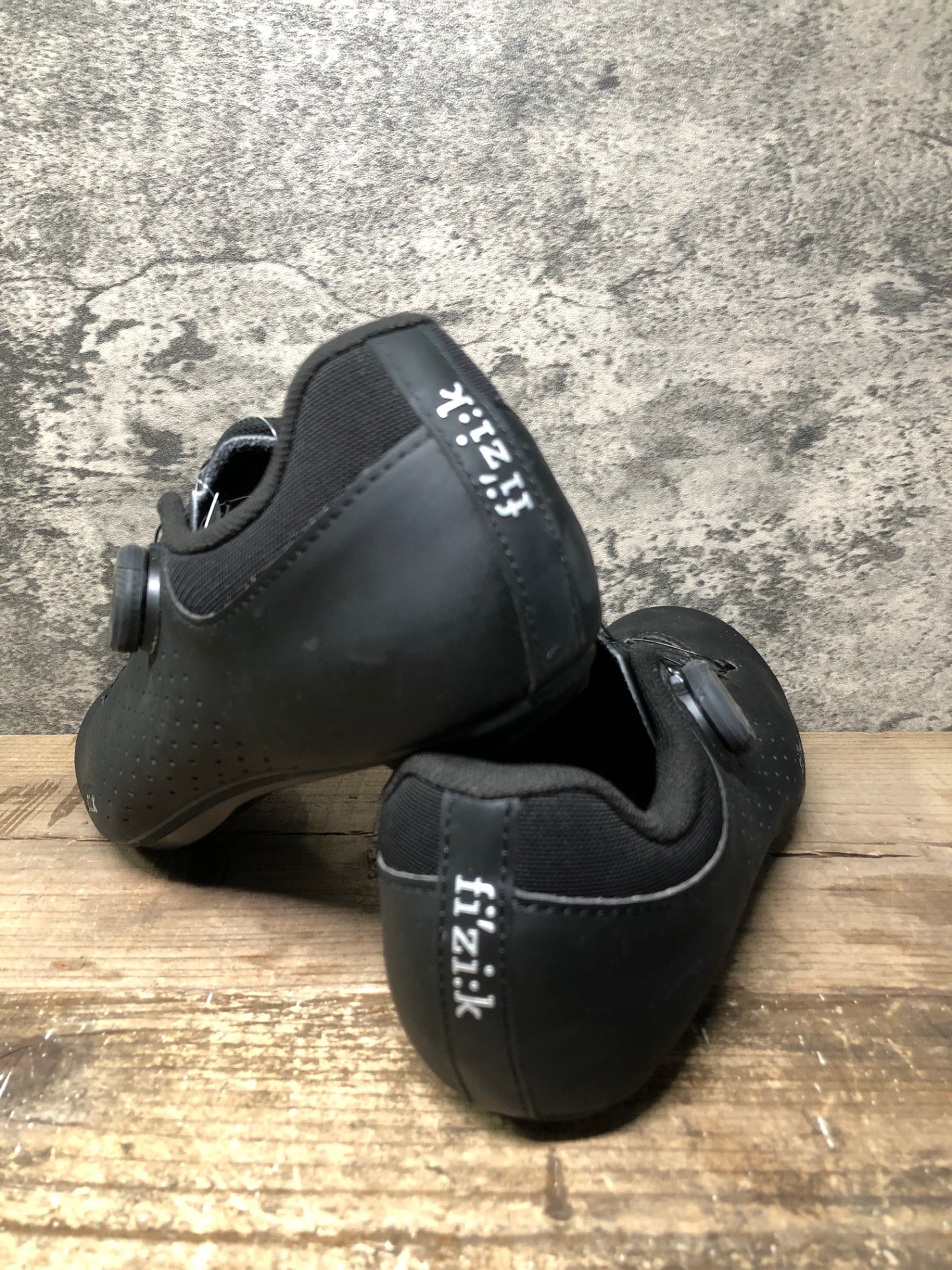 IW550 フィジーク fizik VENTO OMN ビンディングシューズ SPD-SL 黒 EU42 BOA