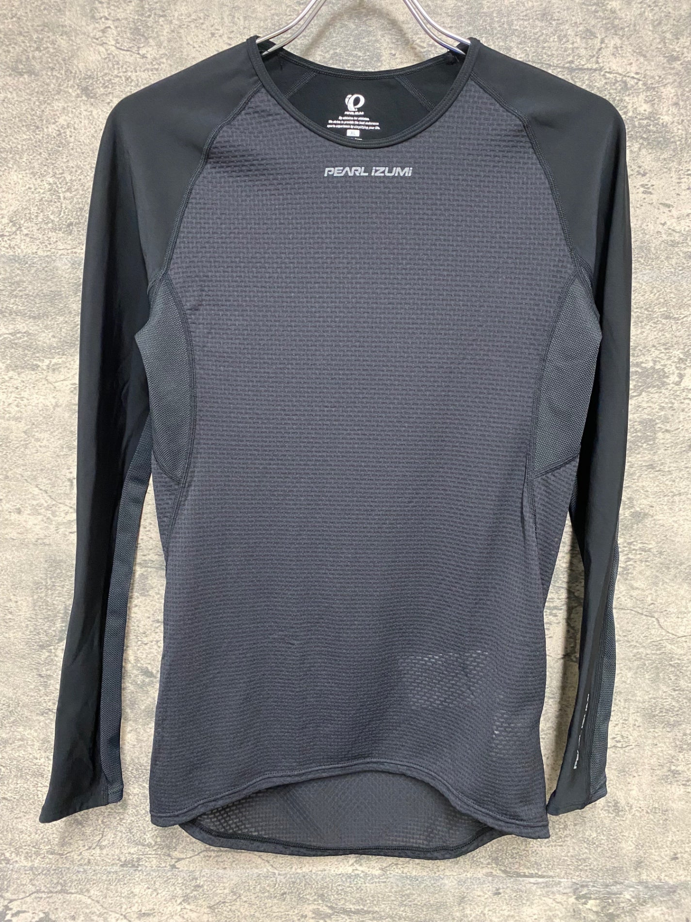 IY755 パールイズミ PEARL iZUMi 長袖 べースレイヤー 黒 XL