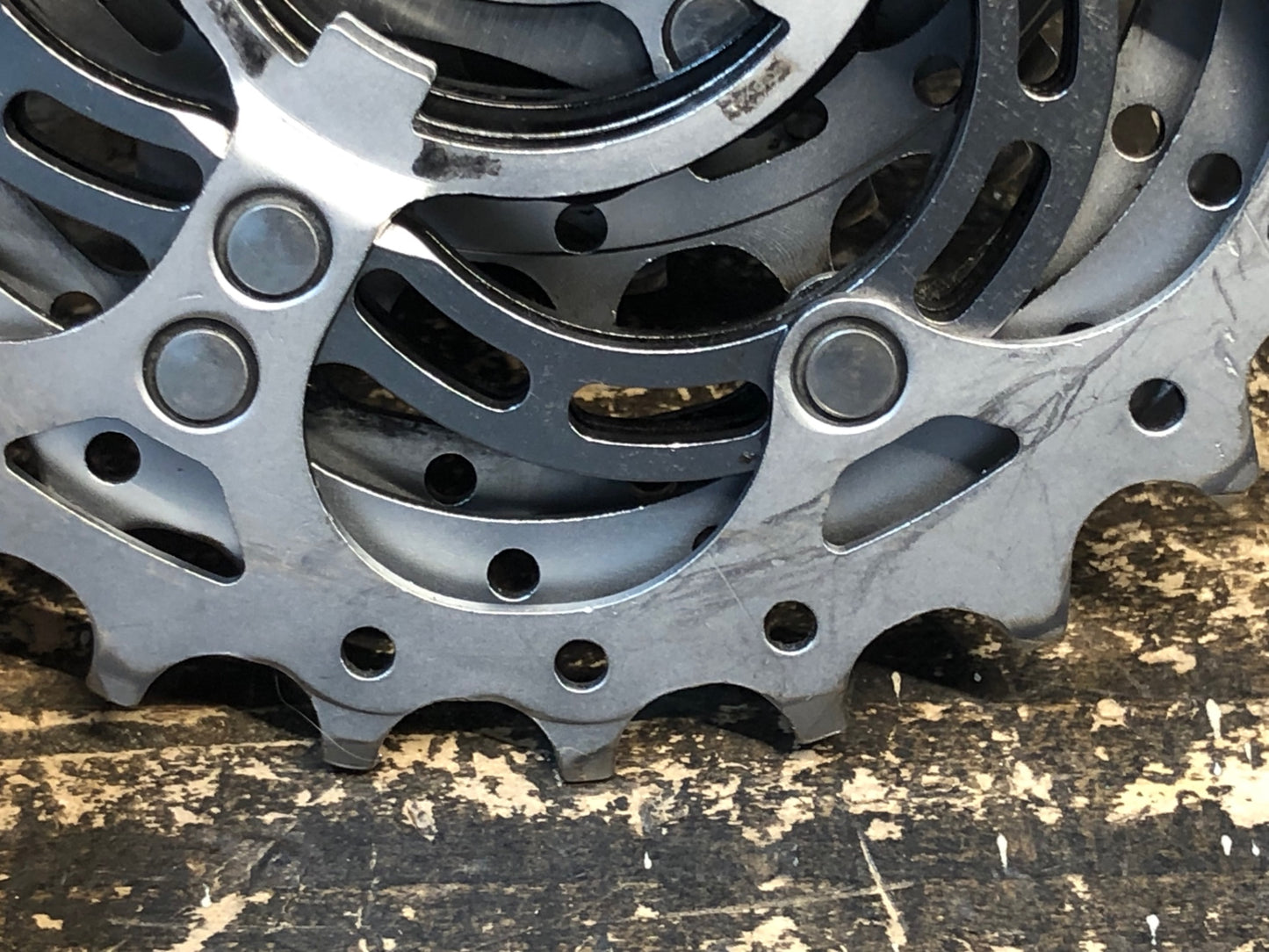 IJ815 カンパニョーロ Campagnolo コーラス CHORUS スプロケット 11S 12-25T