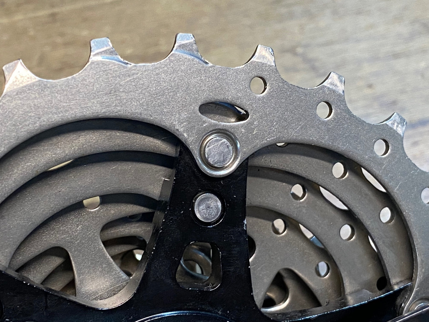 HU403 シマノ SHIMANO 105 CS-R7000 11-30T スプロケット 11S