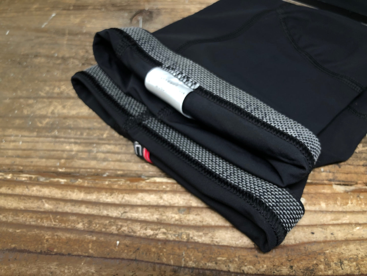 IX050 レリック reric Ursa UV Leg covers レッグカバー 黒 S