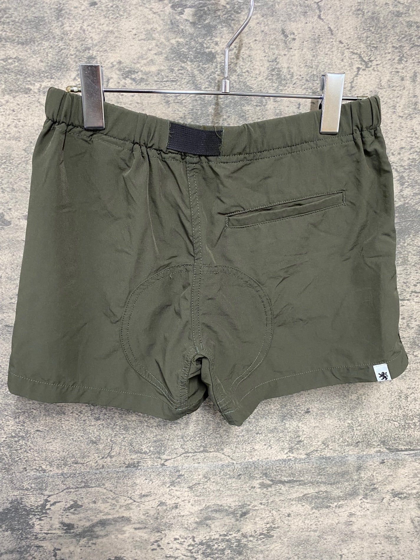 IY211 カペルミュール KAPELMUUR ショートパンツ カーキ 36