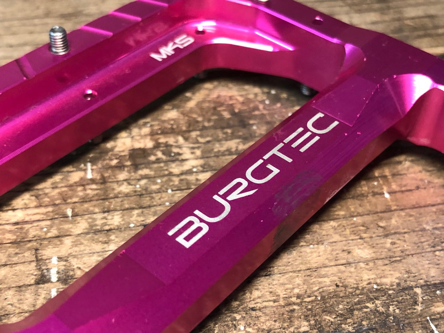 IZ984 バーグテック BURGTEC PENTHOUSE FLAT MK5 PEDALS ピンク フラットペダル