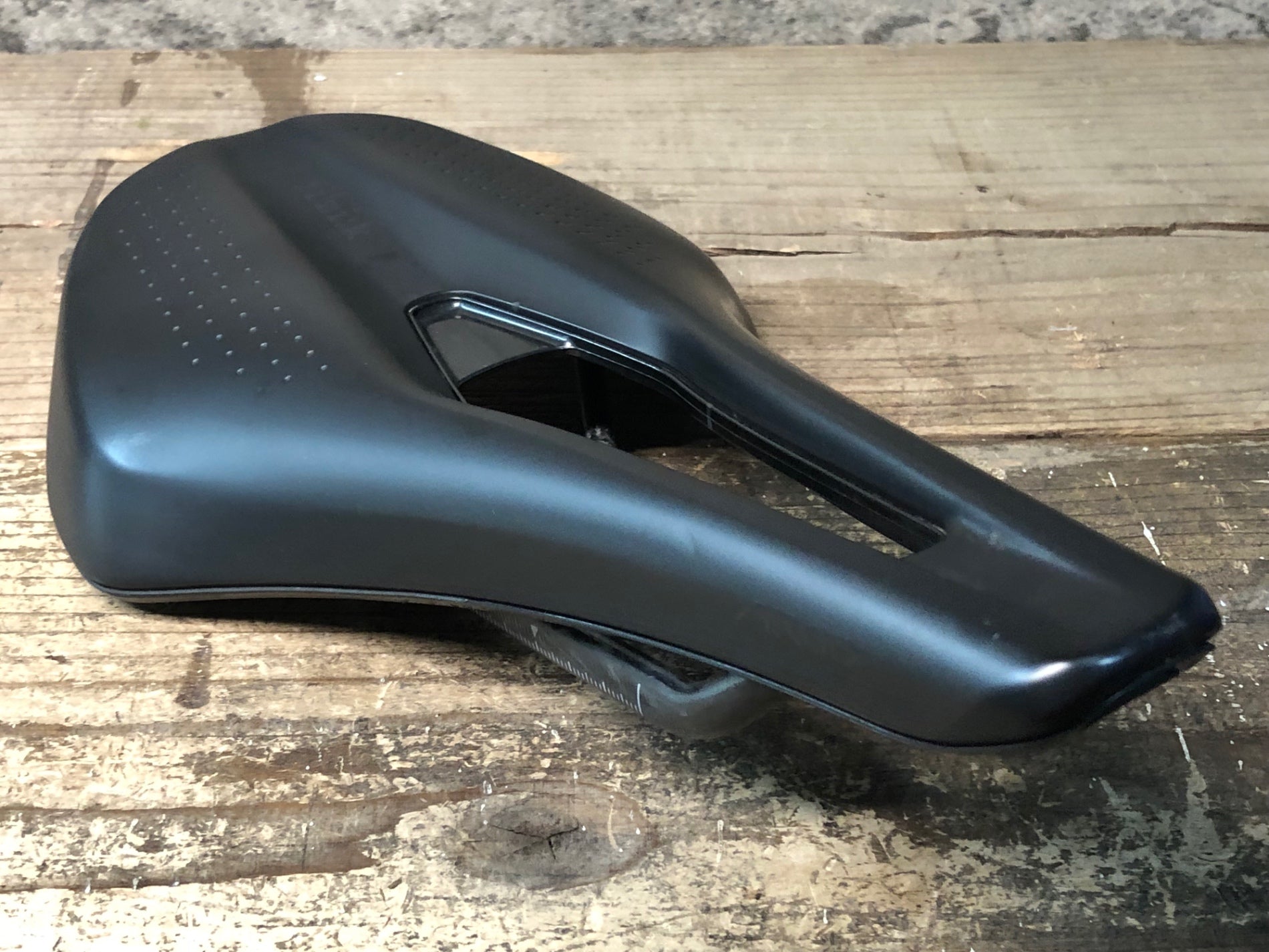 Fizik Tempo ARGO R1 カーボンレール 150mm