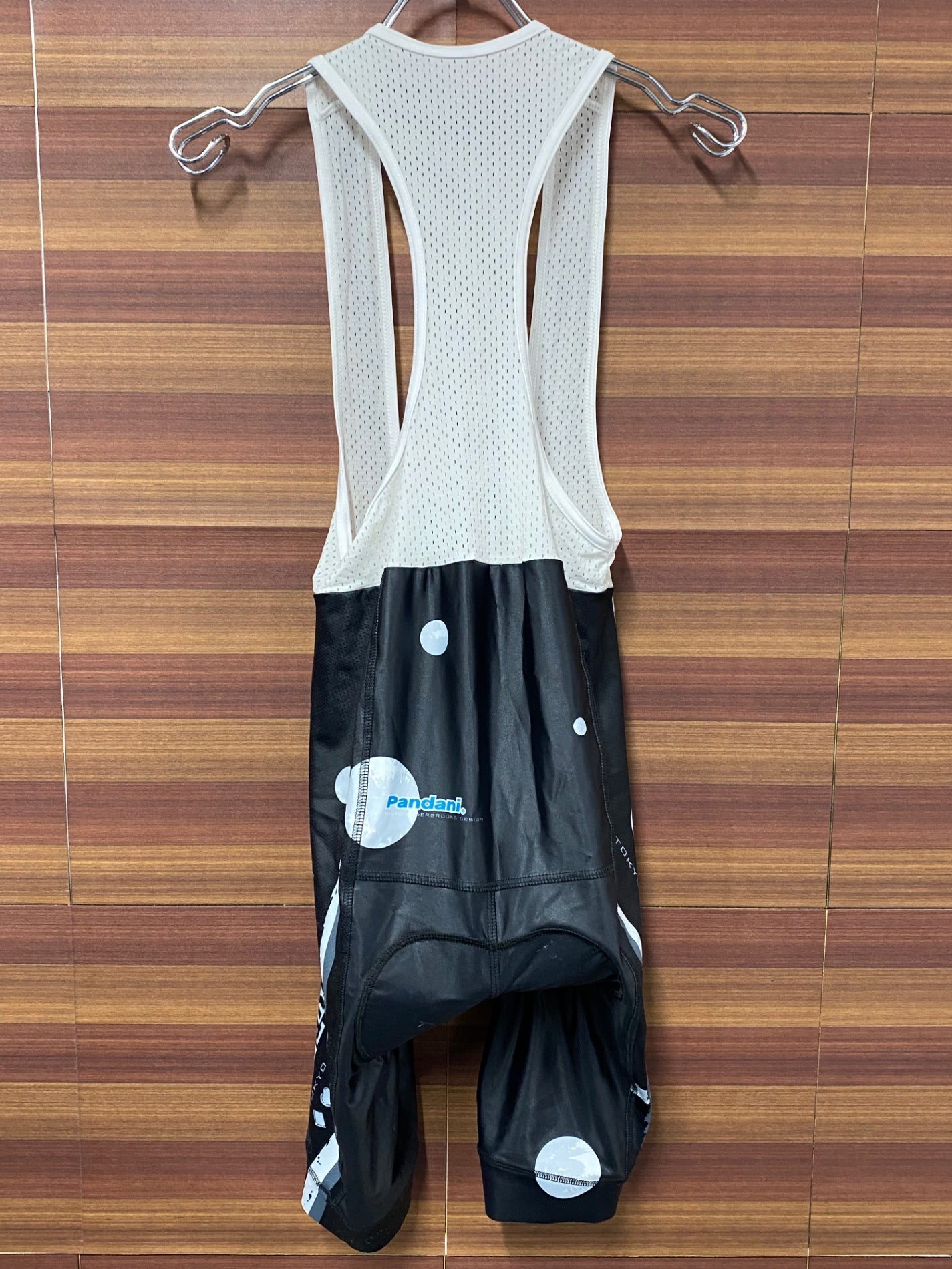 IT131 パンダーニ Pandani ビブショーツ 黒 M