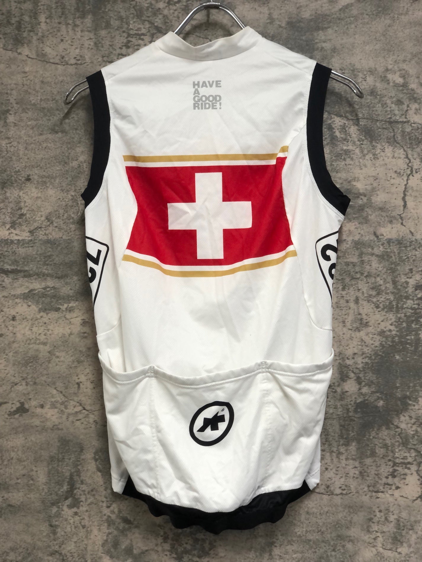 IX201 アソス assos NS.NEOPRO サイクルベスト ジレ 白 赤 M ※汚れ