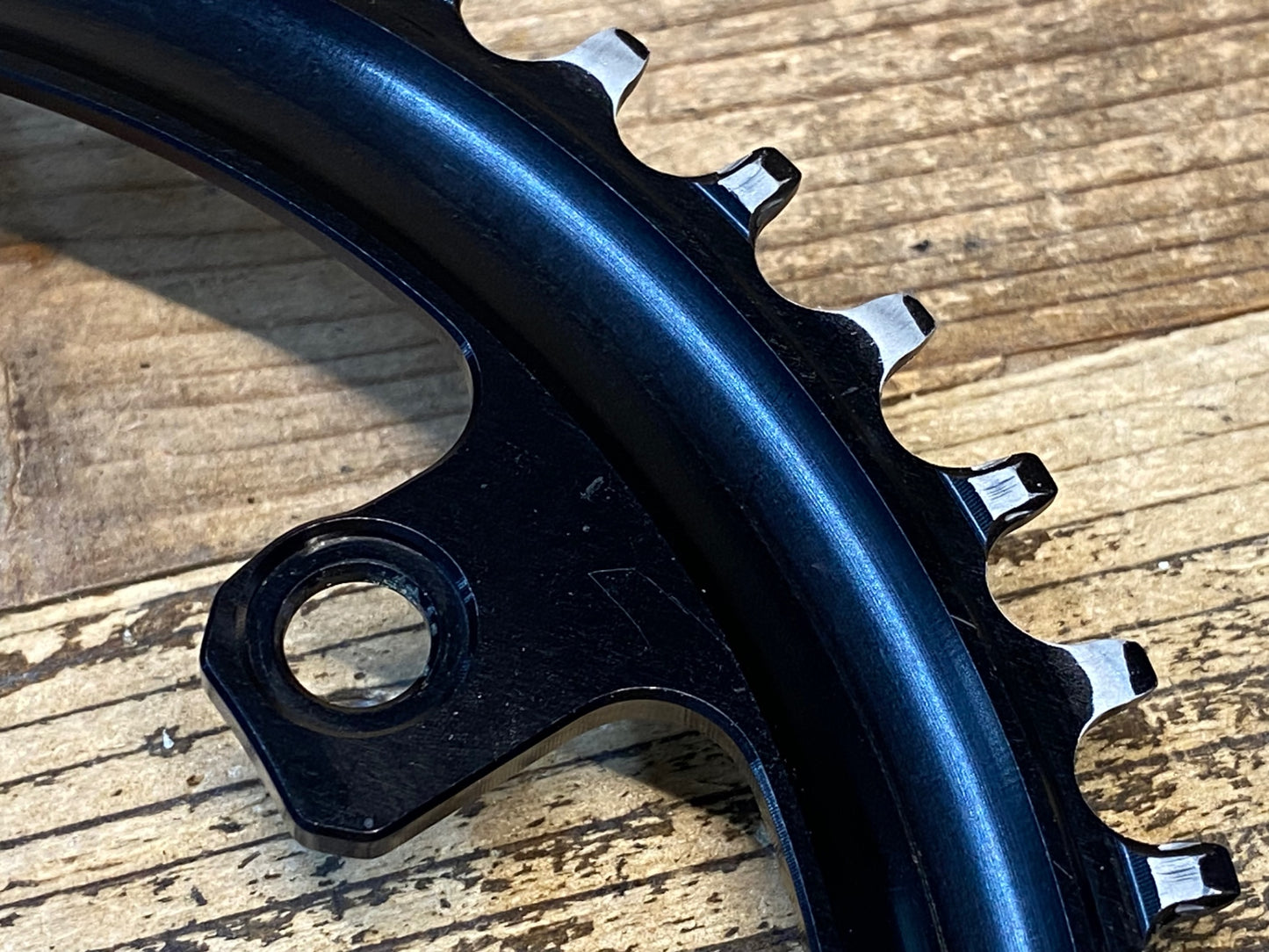 IZ814 ウルフトゥース WOLF TOOTH GR8 チェーンリング ナローワイド 110BCD 46T