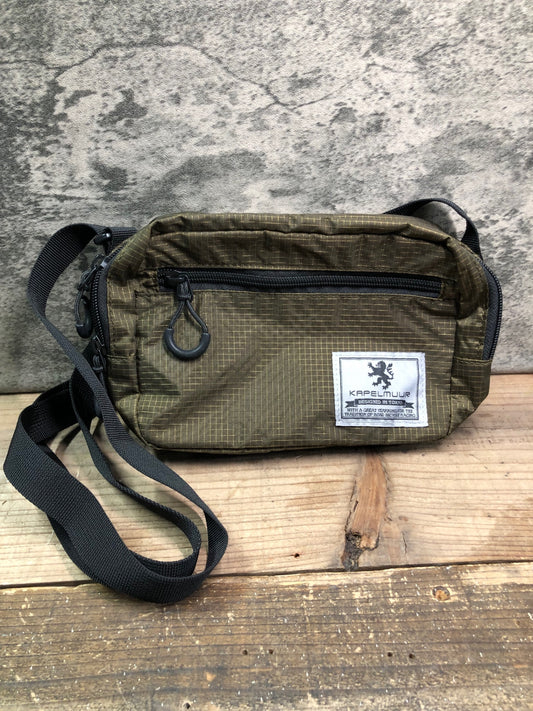 IS268 カペルミュール KAPELMUUR エストポーチ