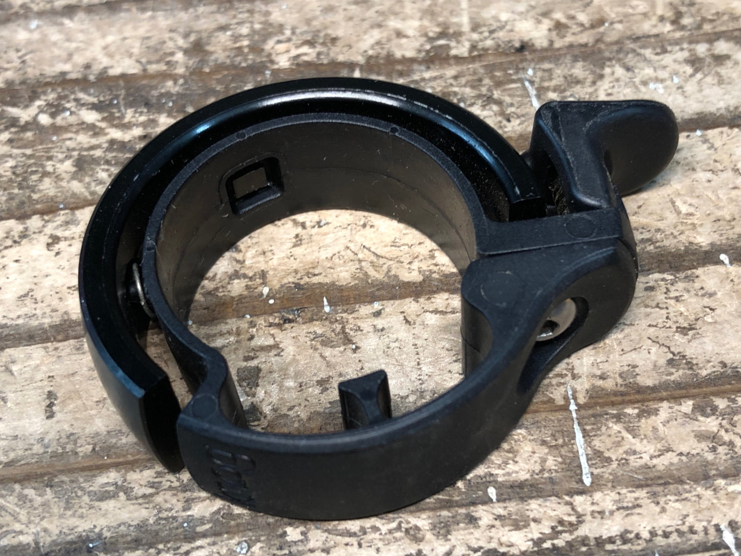 IN703 ノグ knog オイ Oi ベル Φ31.8 黒