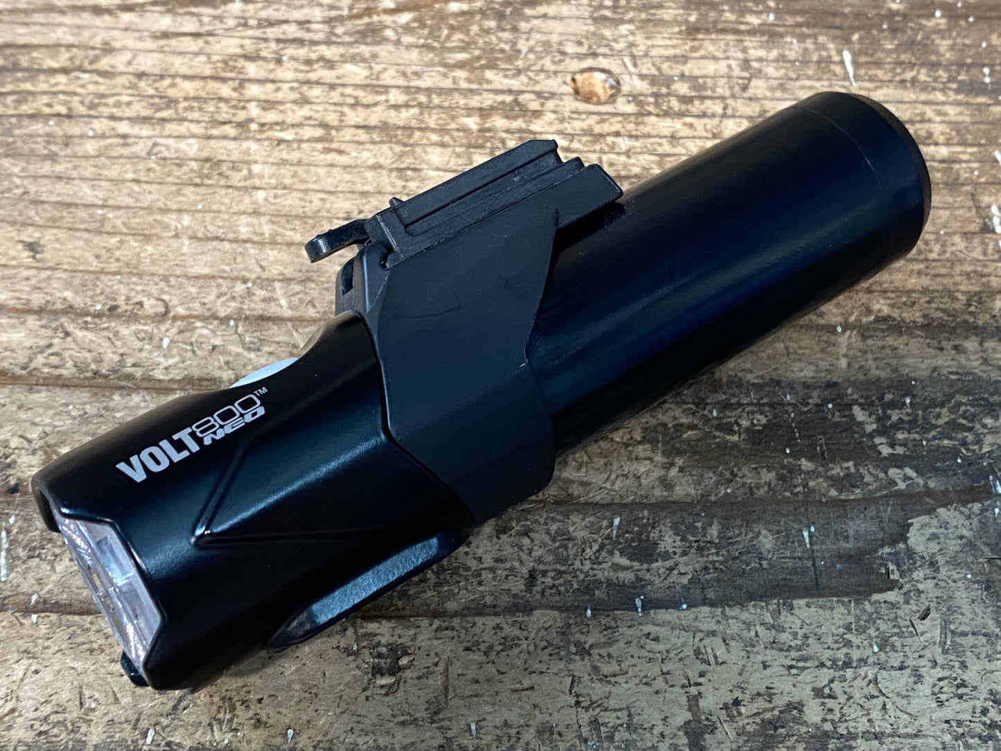 IU755 キャットアイ CATEYE VOLT800 NEO フロントライト ※点灯確認済み