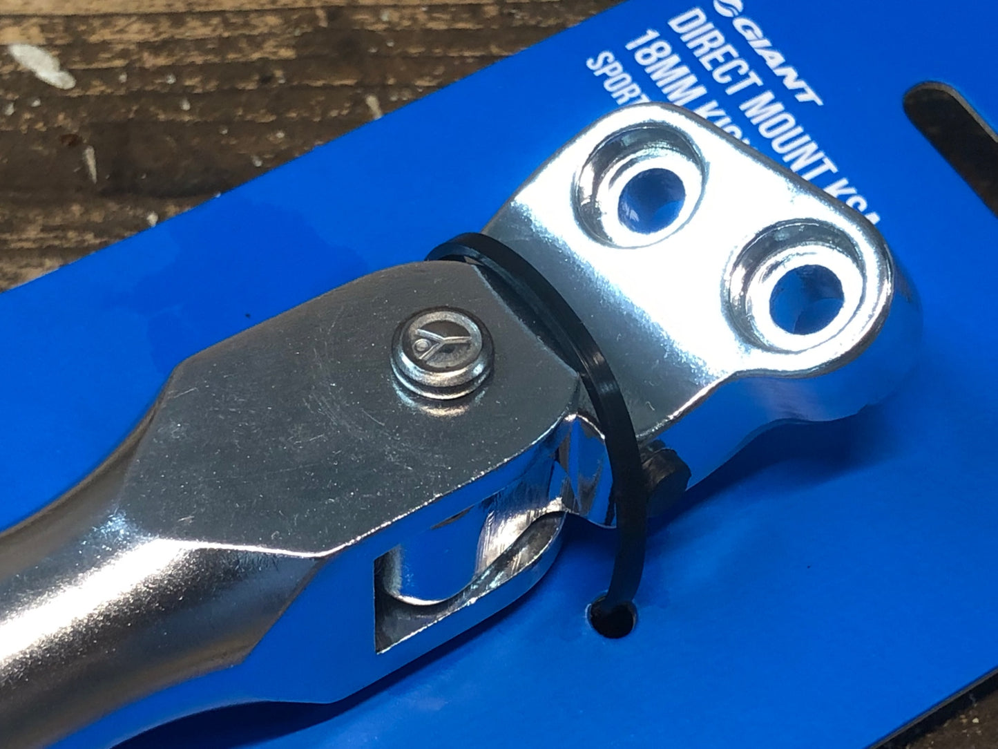 IV804 ジャイアント GIANT DIRECT MOUNT KSA KICKSTAND スタンド