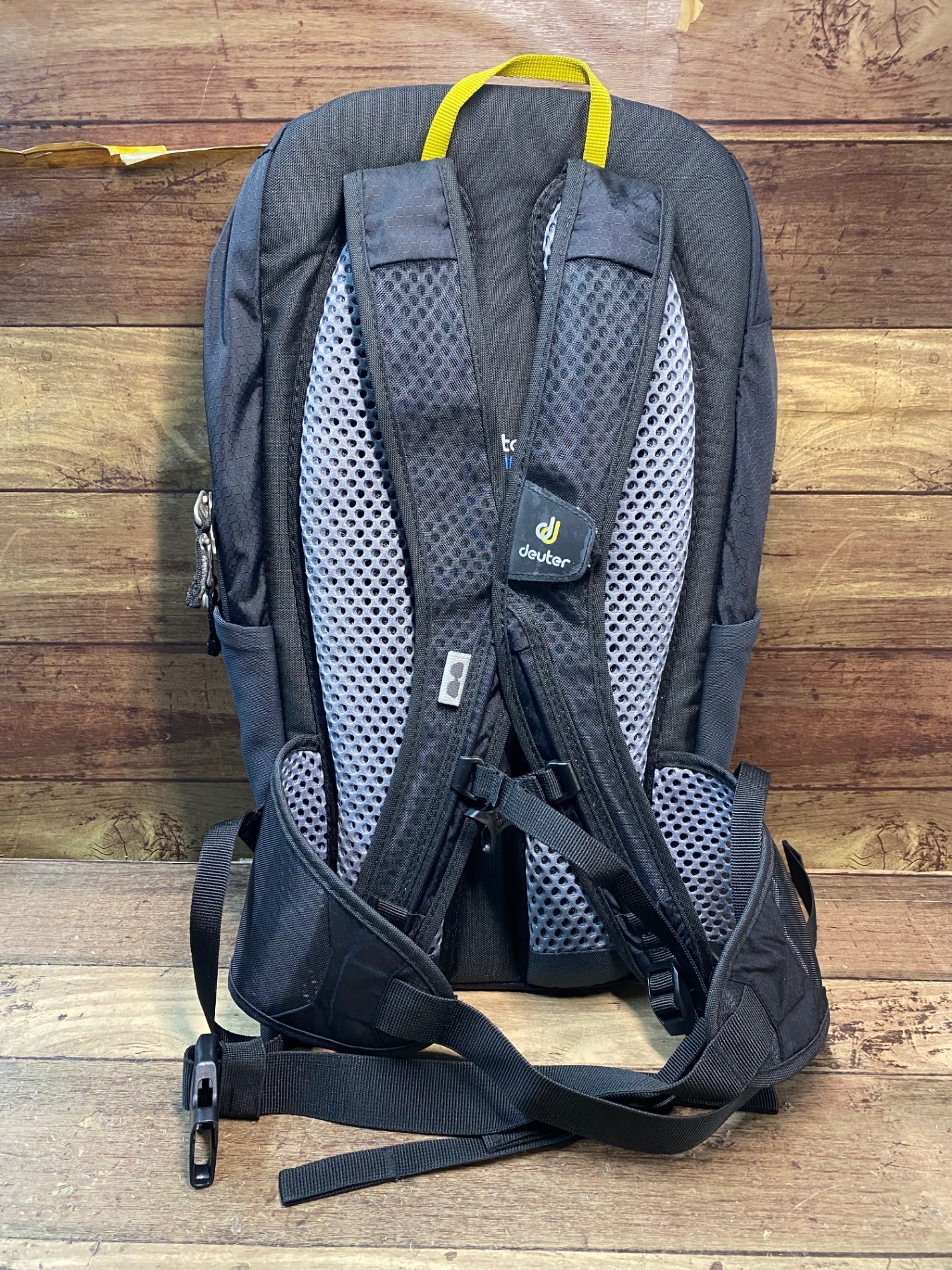 IH171 ドイター deuter Race X 12 リュック バックパック 黒