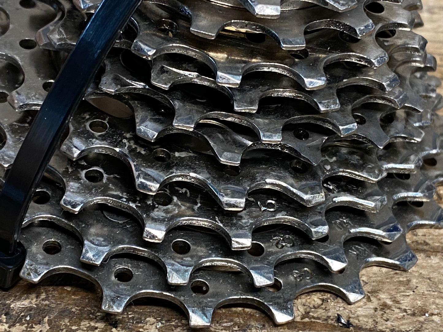 IR506 シマノ SHIMANO 105 CS-5700 スプロケット 12-25T 10S