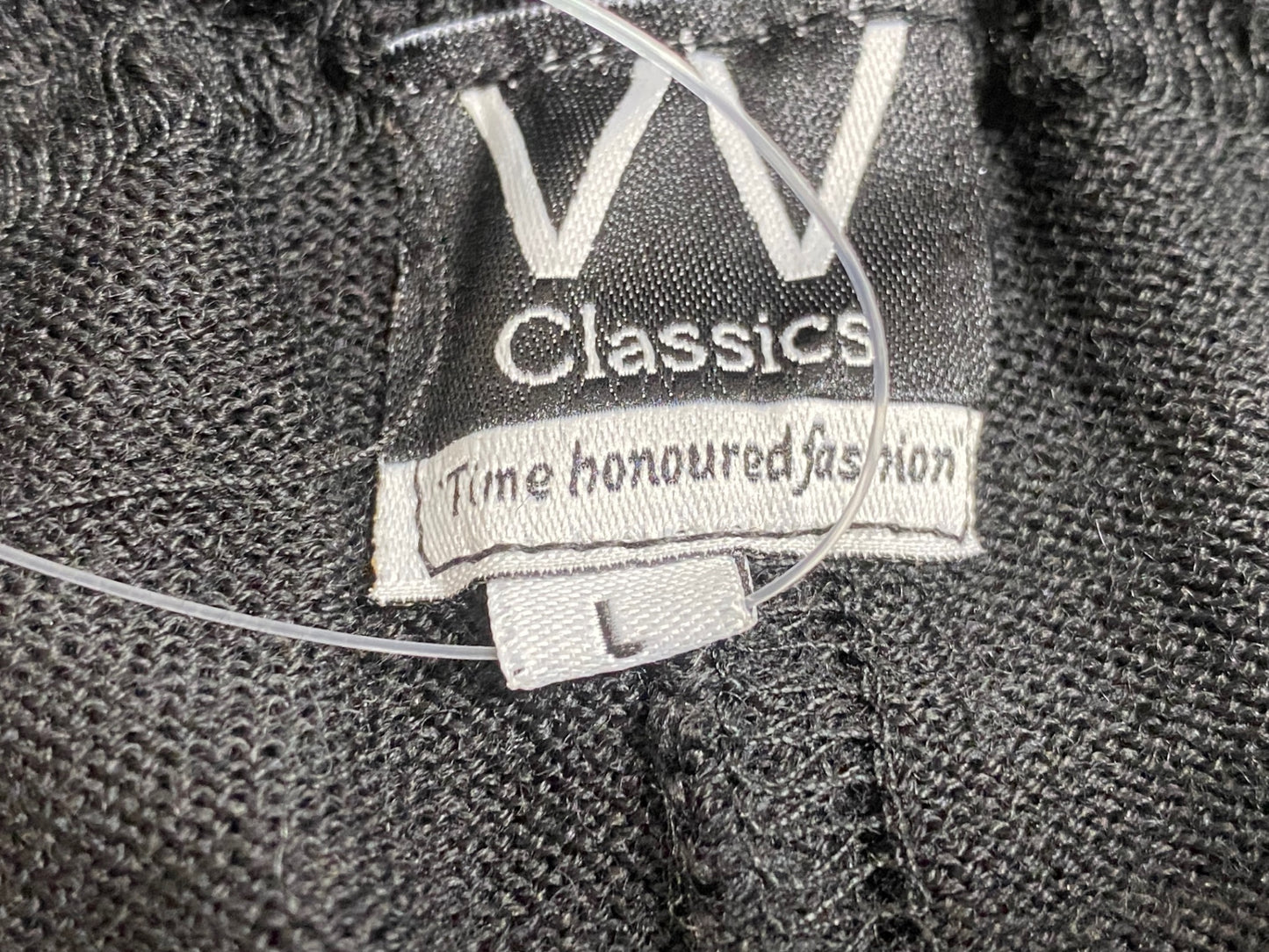 IU111 W CLASSICS ハーフパンツ 黒 L