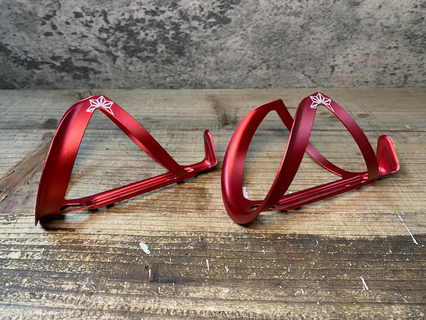 IY299 スパカズ SUPACAZ FLY CAGE ボトルケージ セット レッド