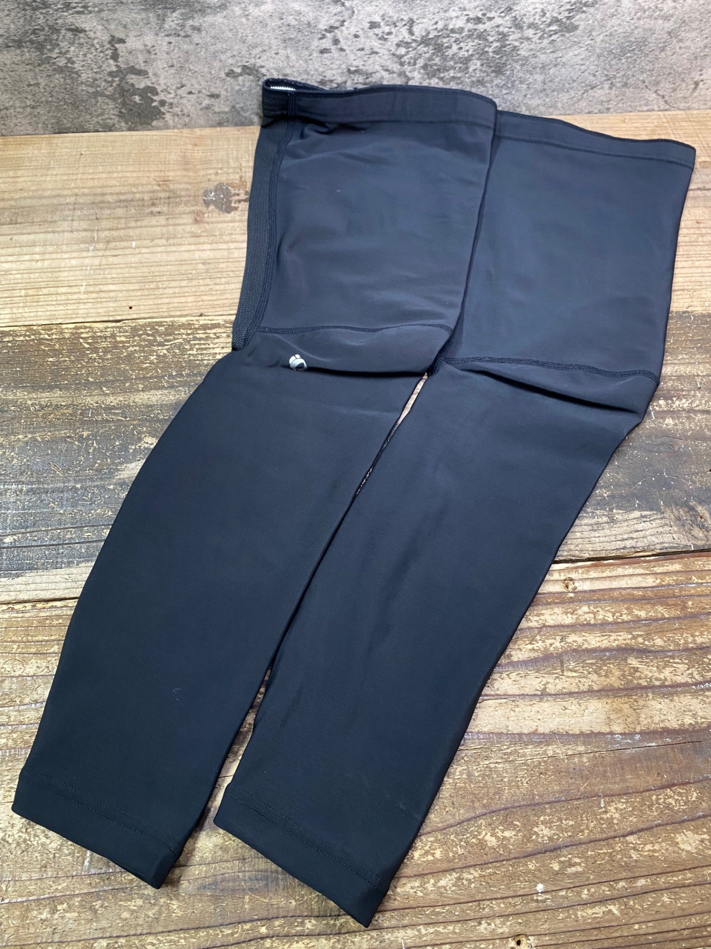 II608 パールイズミ PEARL iZUMi レッグカバー 黒 M