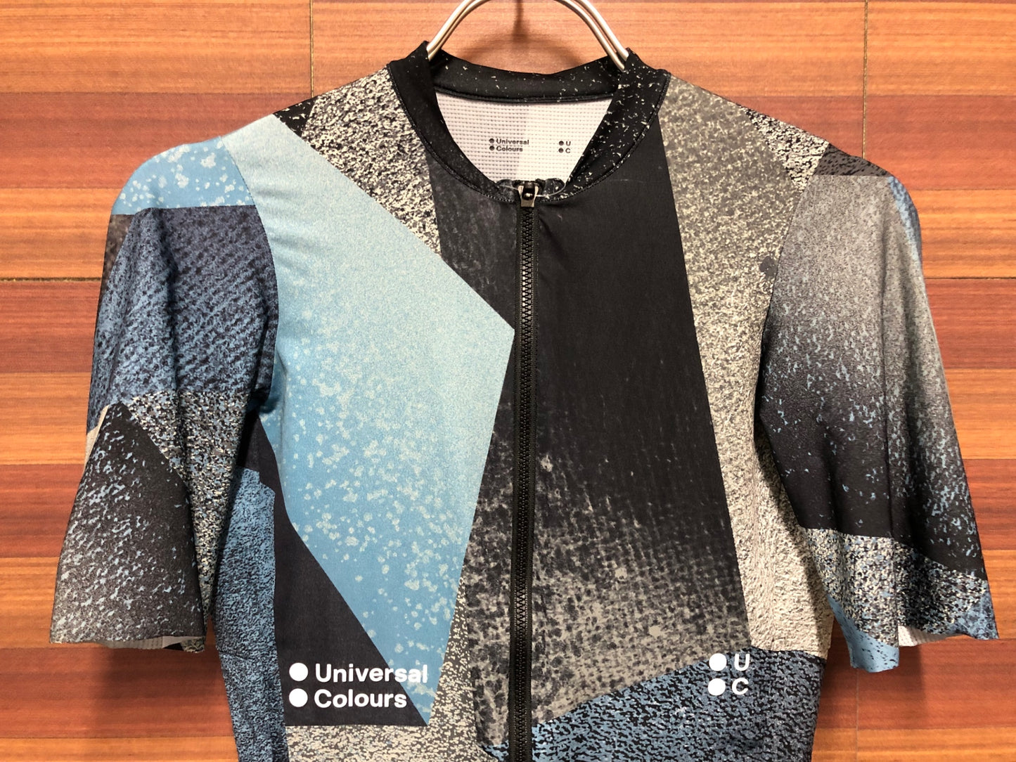 IR920 ユニバーサルカラーズ Universal Colours 半袖 サイクルジャージ 紺 水色 XS