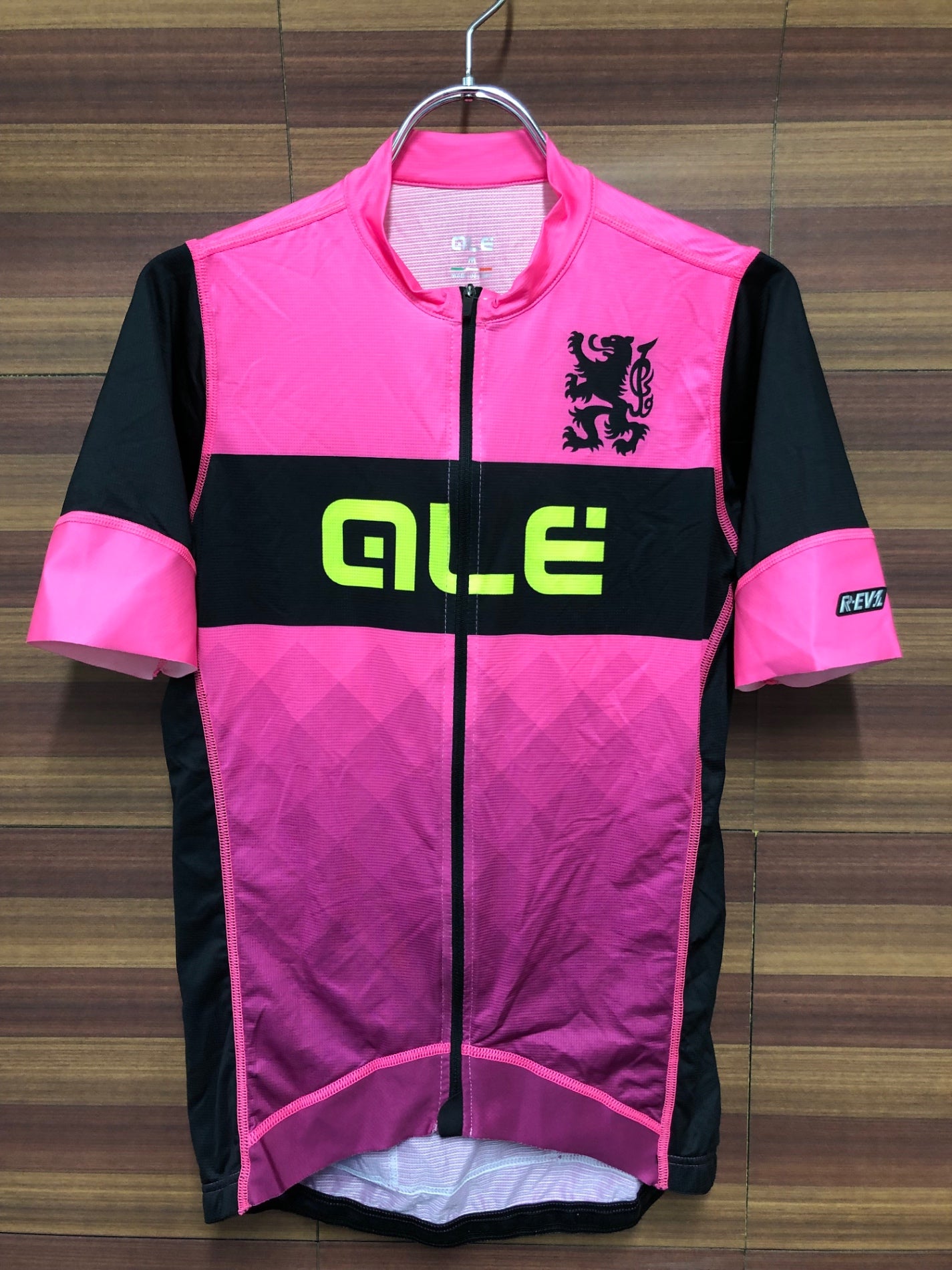 IO743 アレ ALE 半袖 サイクルジャージ ピンク 黒 M