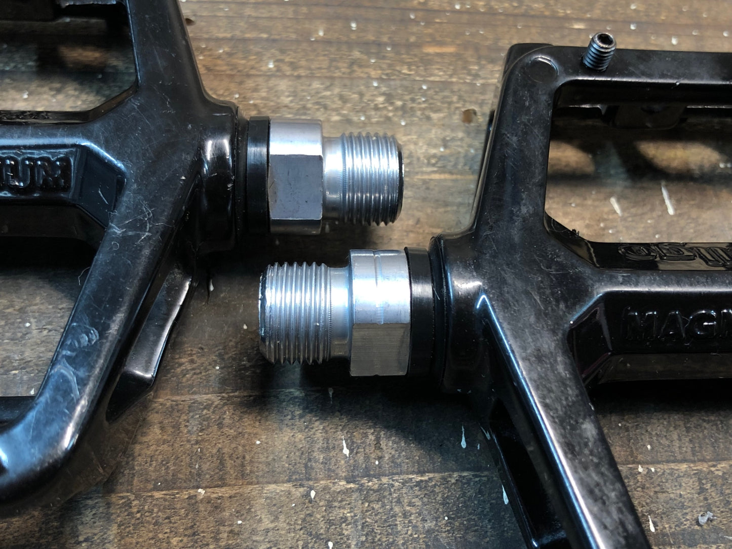 HB495 ウェルゴ wellgo MG-1 フラットペダル 黒