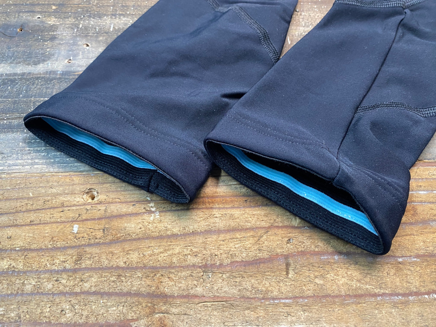 IL721 カフェドシクリステ CAFE DU CYCLISTE アームカバー 黒 S