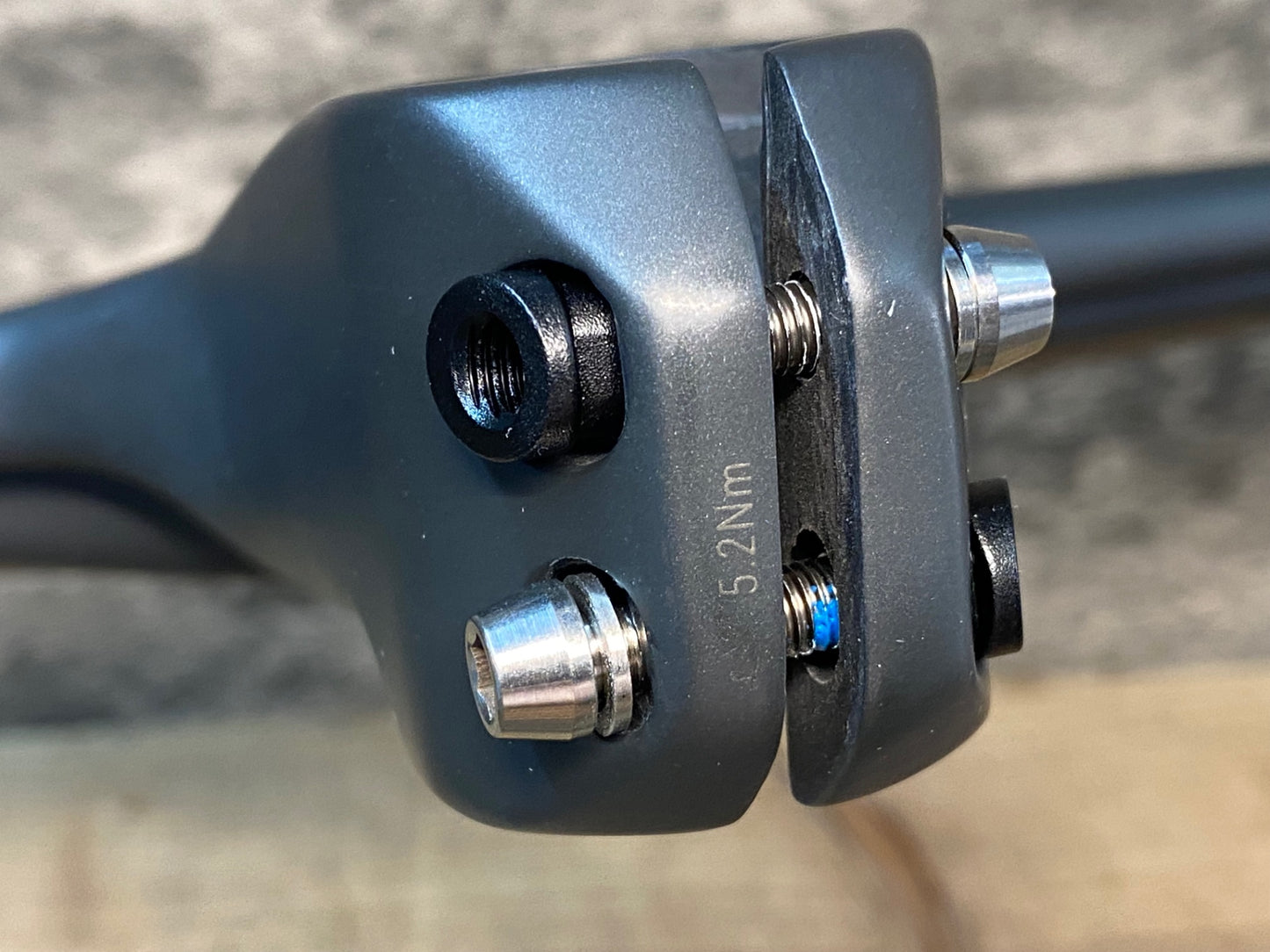 IZ371 ボントレガー Bontrager アイオロス Aeolus RSL VR-C カーボン 一体型 ドロップハンドル 400x100