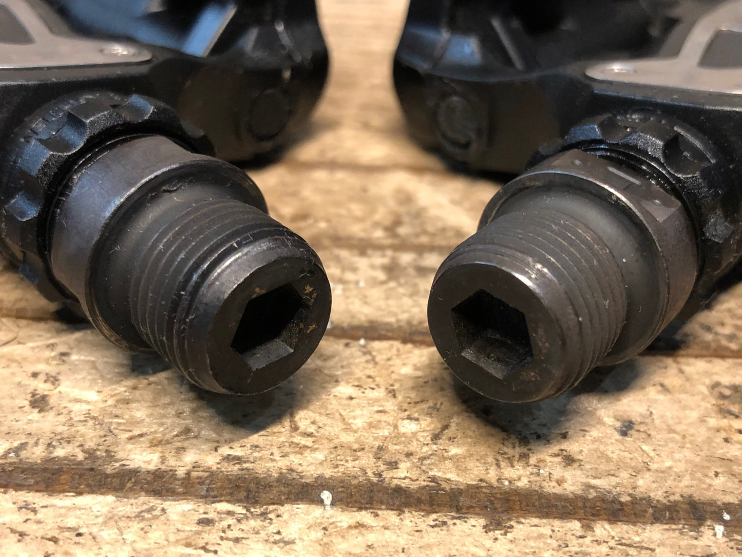 JA694 シマノ SHIMANO PD-R550 ビンディングペダル SPD-SL