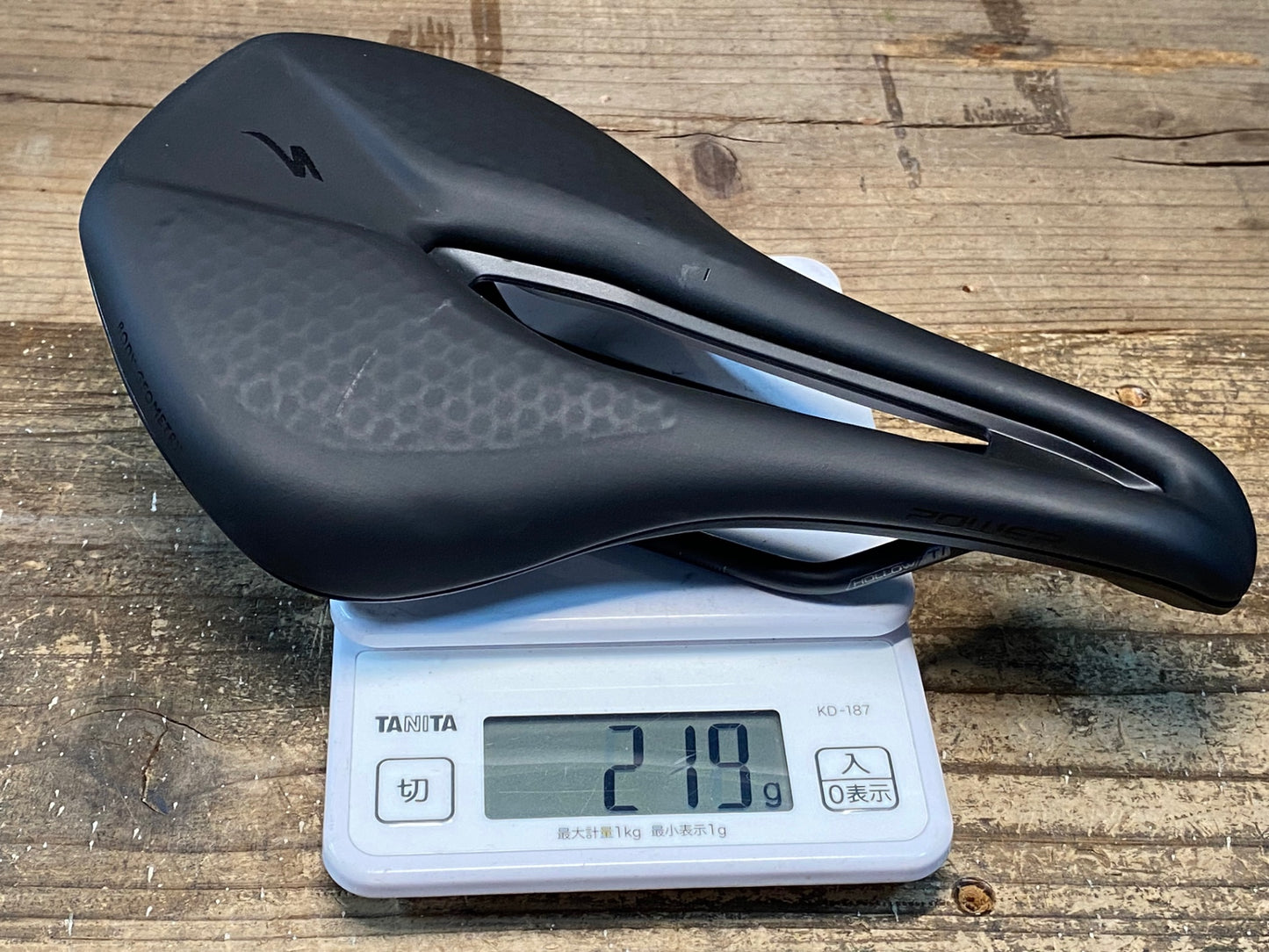 IY582 スペシャライズド SPECIALIZED POWER EXPERT MIRROR サドル 黒 143mm