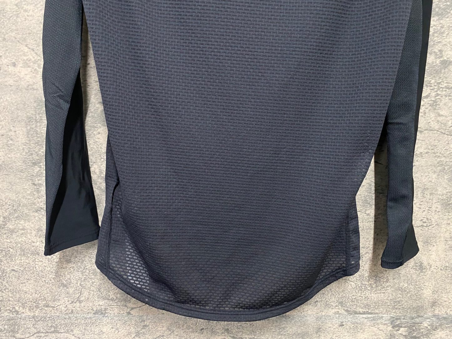 IY755 パールイズミ PEARL iZUMi 長袖 べースレイヤー 黒 XL