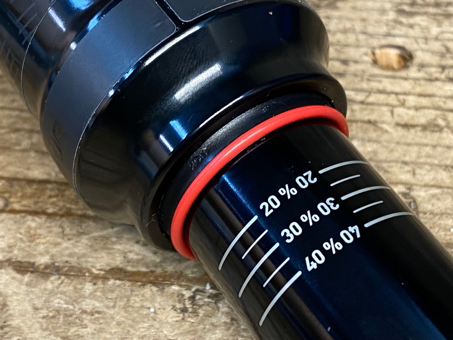 IR818 ロックショックス ROCKSHOX DELUXE RT3 210x10mm リアサスペンション リアショック