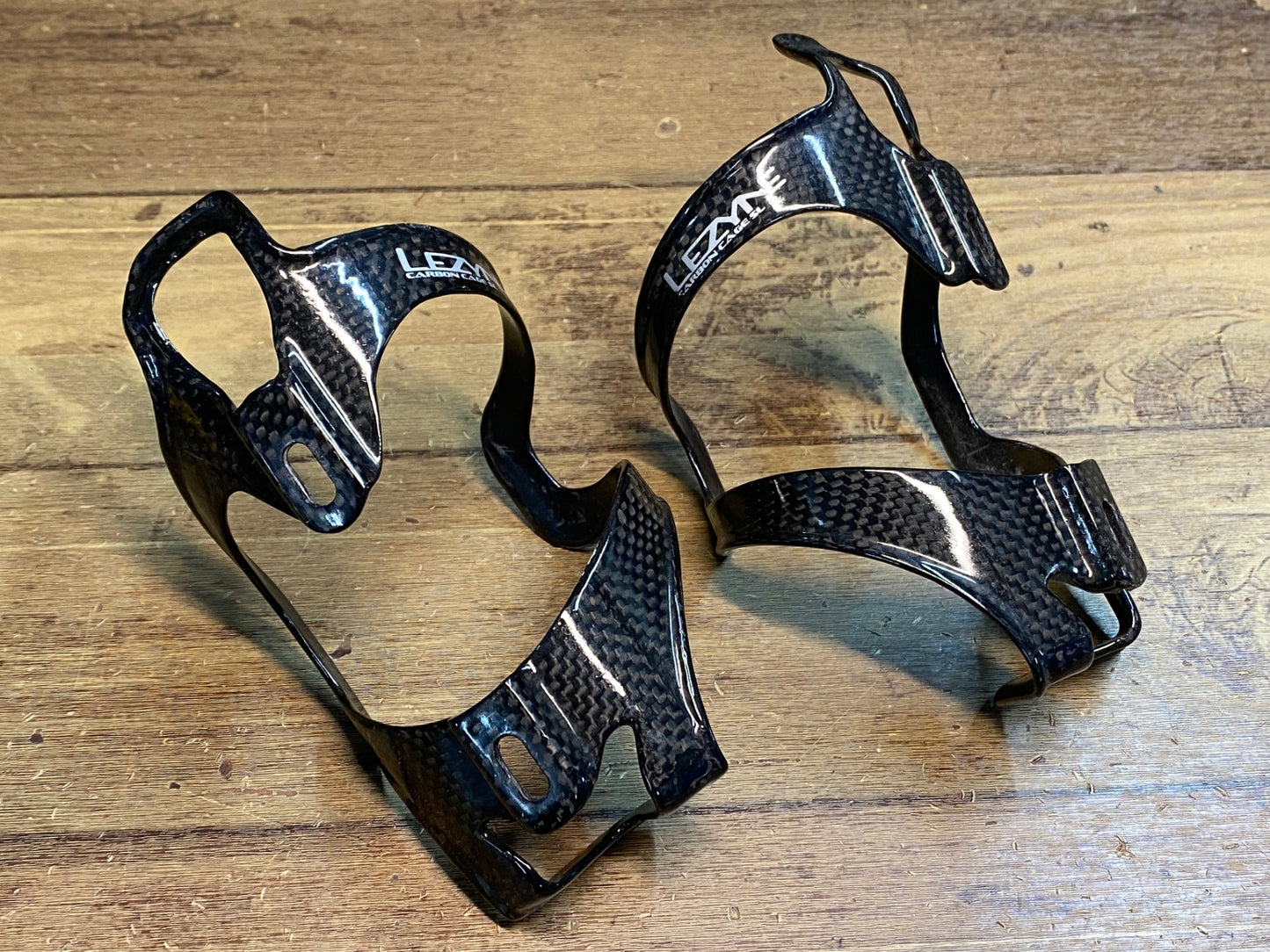 IY712 レザイン LEZYNE CARBON CAGE SL カーボン ボトルケージ 黒 2個セット