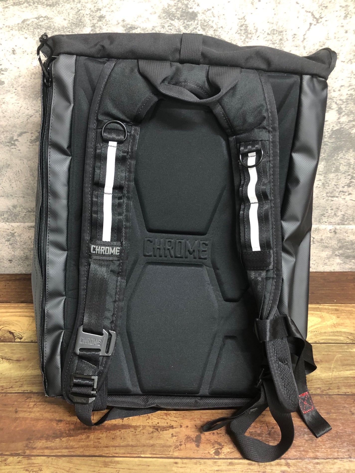 IY229 クローム CHROME YALTA 2.0 リュック バックパック グレー 黒
