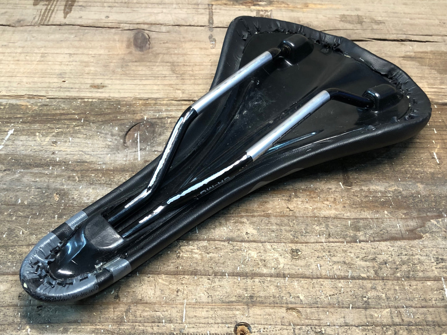 IQ412 チネリ CINELLI スカット SCATTO SADDLE サドル クロモリレール 黒