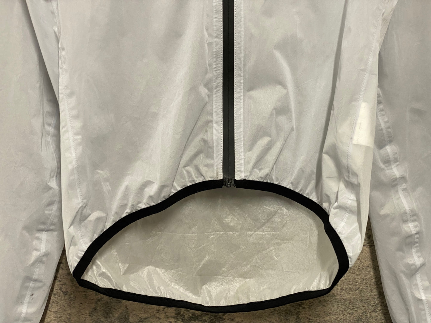 JB680 カステリ Castelli ウィンドブレイカー 白 S