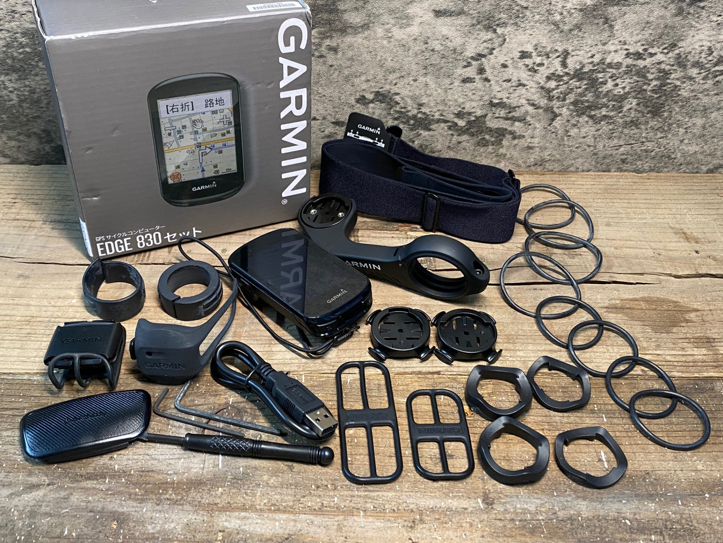 IF074 ガーミン GARMIN EDGE 830J サイクルコンピューター センサーセット 動作確認済み ※心拍、スピード、ケイデンスセンサー付き