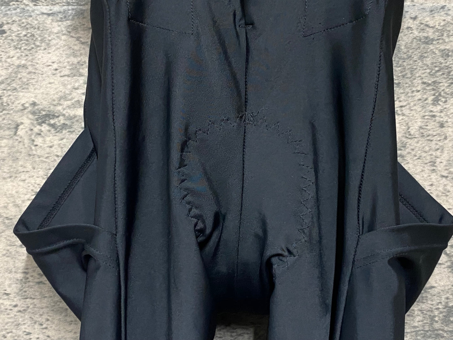 JC254 リオンドカペルミュール Lion de KAPELMUUR カーゴ ビブタイツ 黒 M ※パッド汚れ