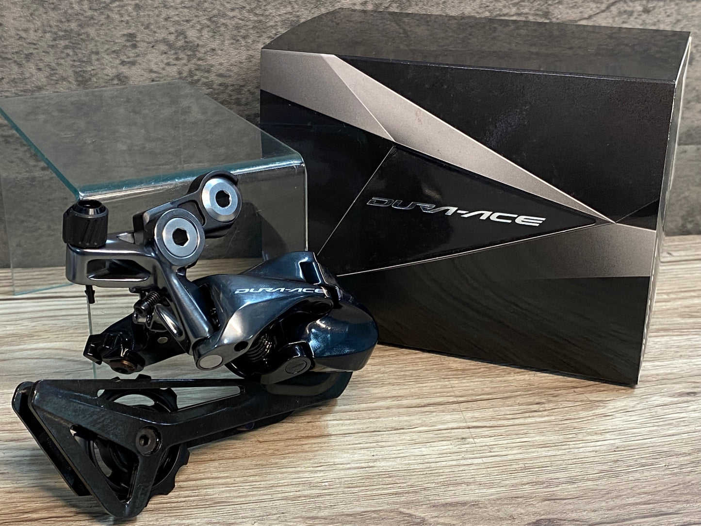 IW612 シマノ SHIMANO デュラエース DURA-ACE RD-R9100 リアディレイラー 11S 未使用品